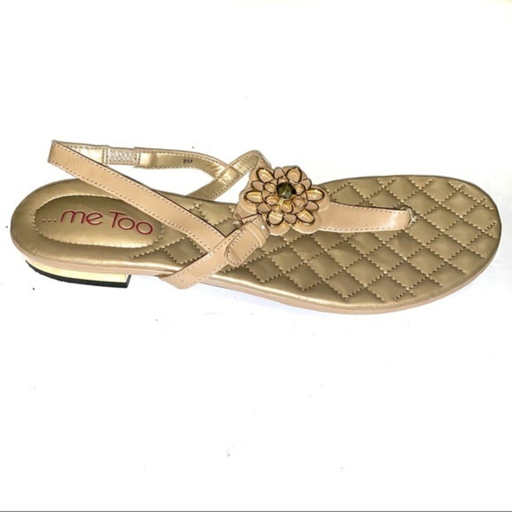 Me Too size 8 gold thong sandals w gold 3/4” heel